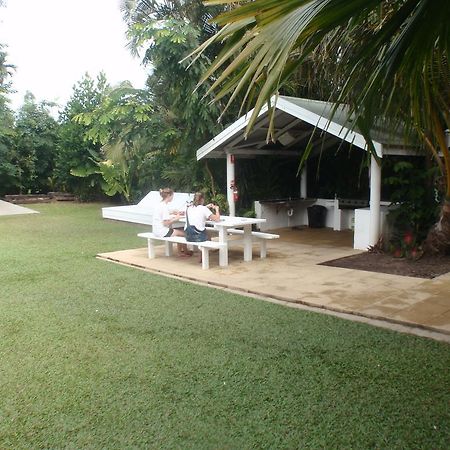 Absolute Backpackers Mission Beach Esterno foto
