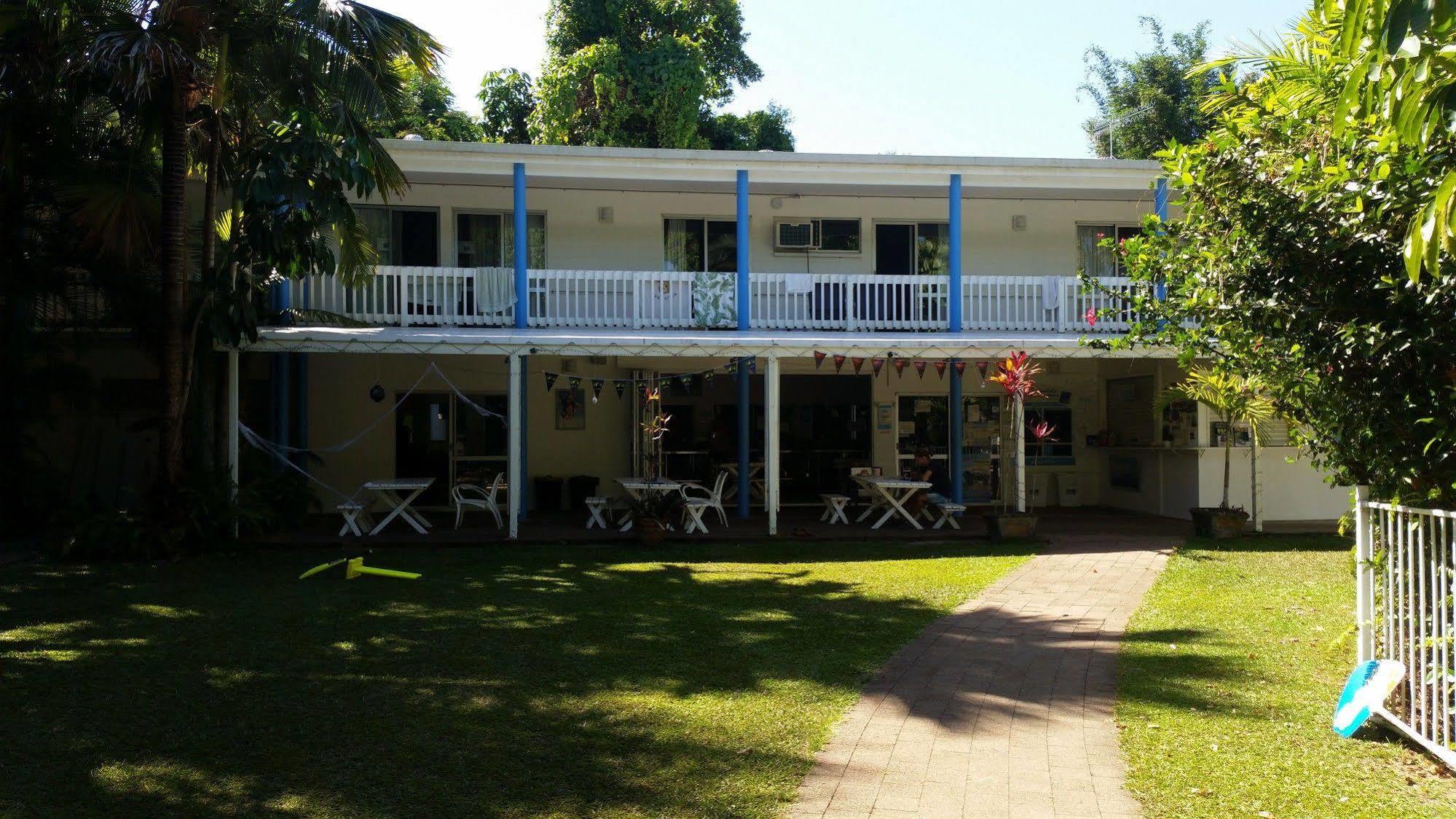 Absolute Backpackers Mission Beach Esterno foto