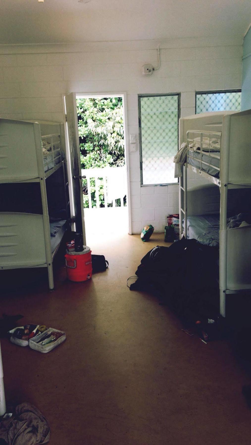 Absolute Backpackers Mission Beach Esterno foto
