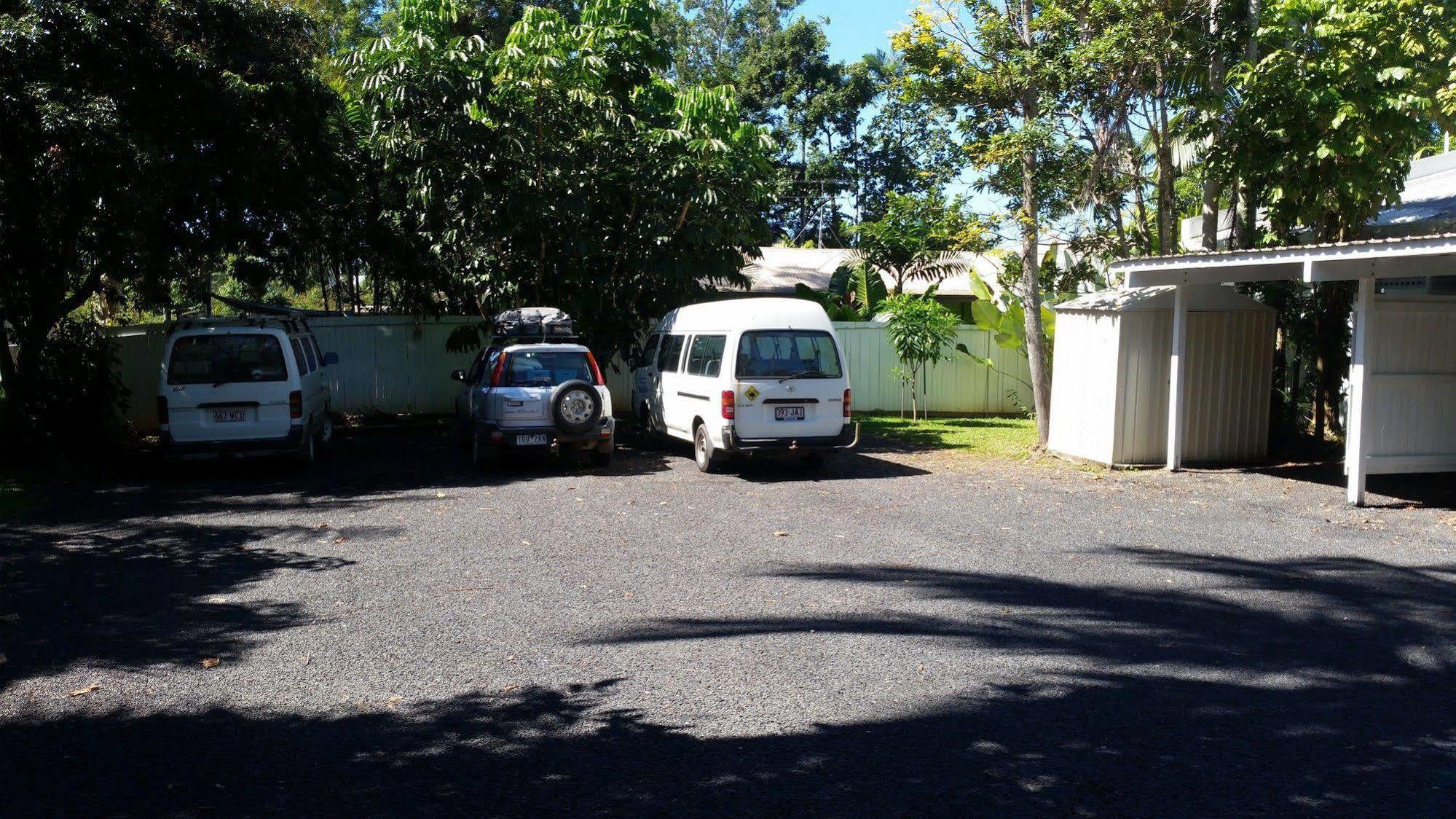 Absolute Backpackers Mission Beach Esterno foto