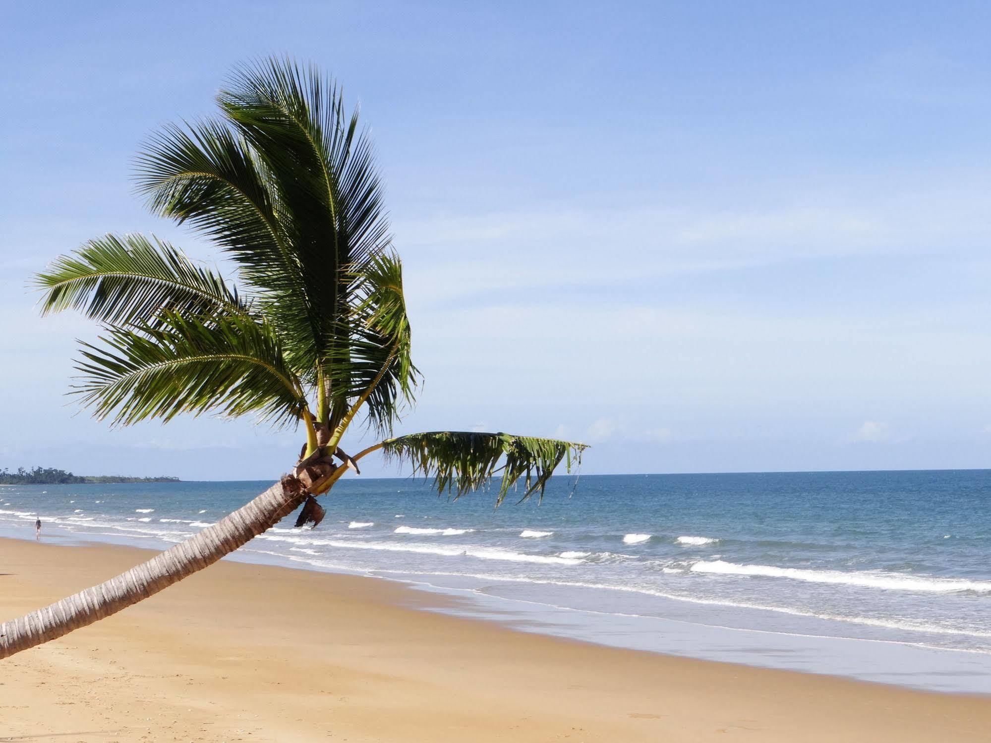 Absolute Backpackers Mission Beach Esterno foto